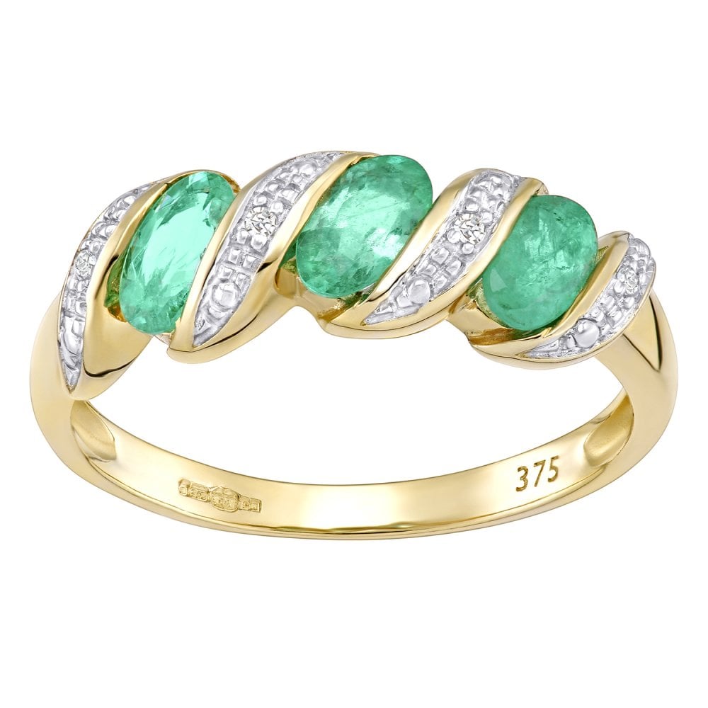 Oval Emerald and - detail view | Prime Jewellery