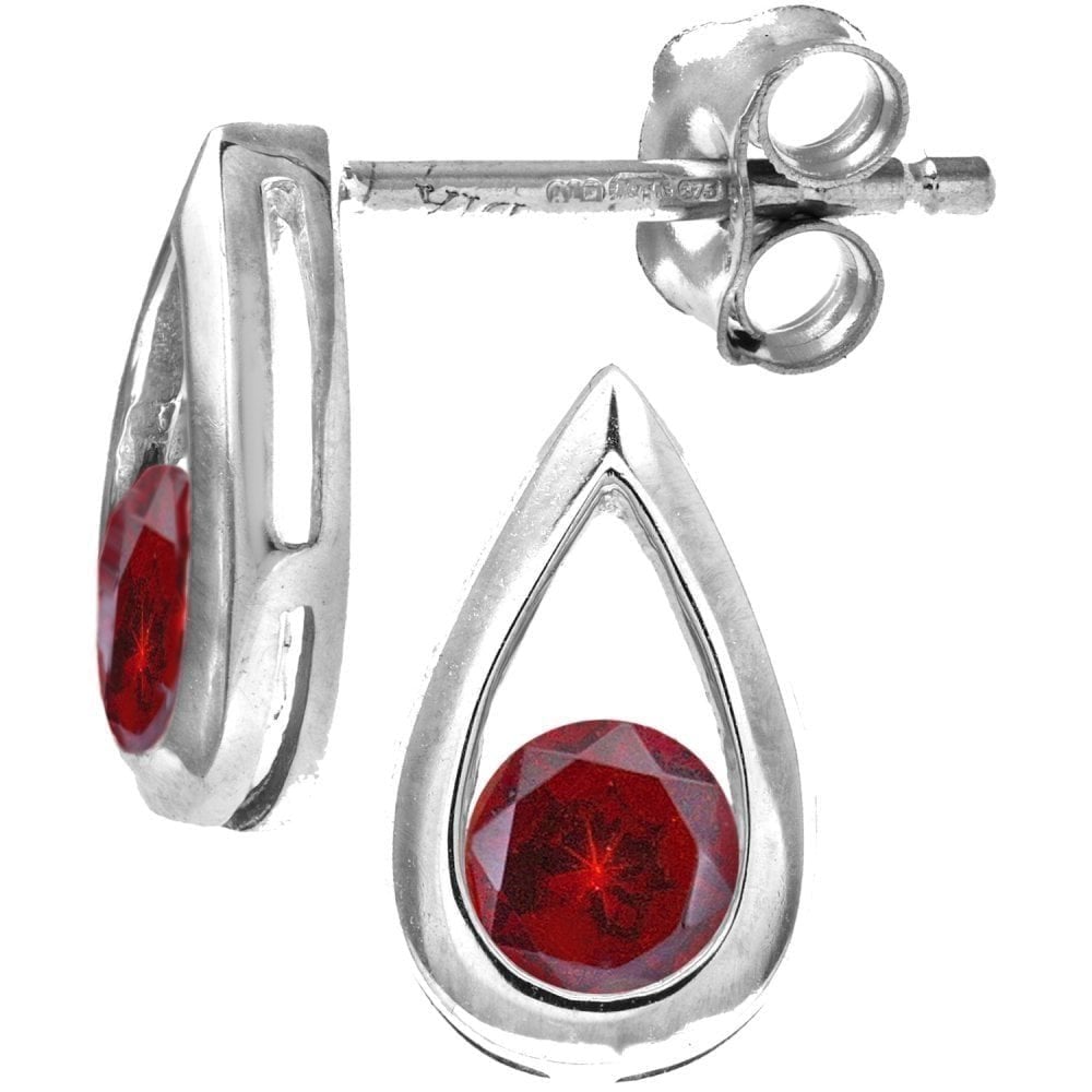 Garnet Stud Earrings - detail view | Prime Jewellery