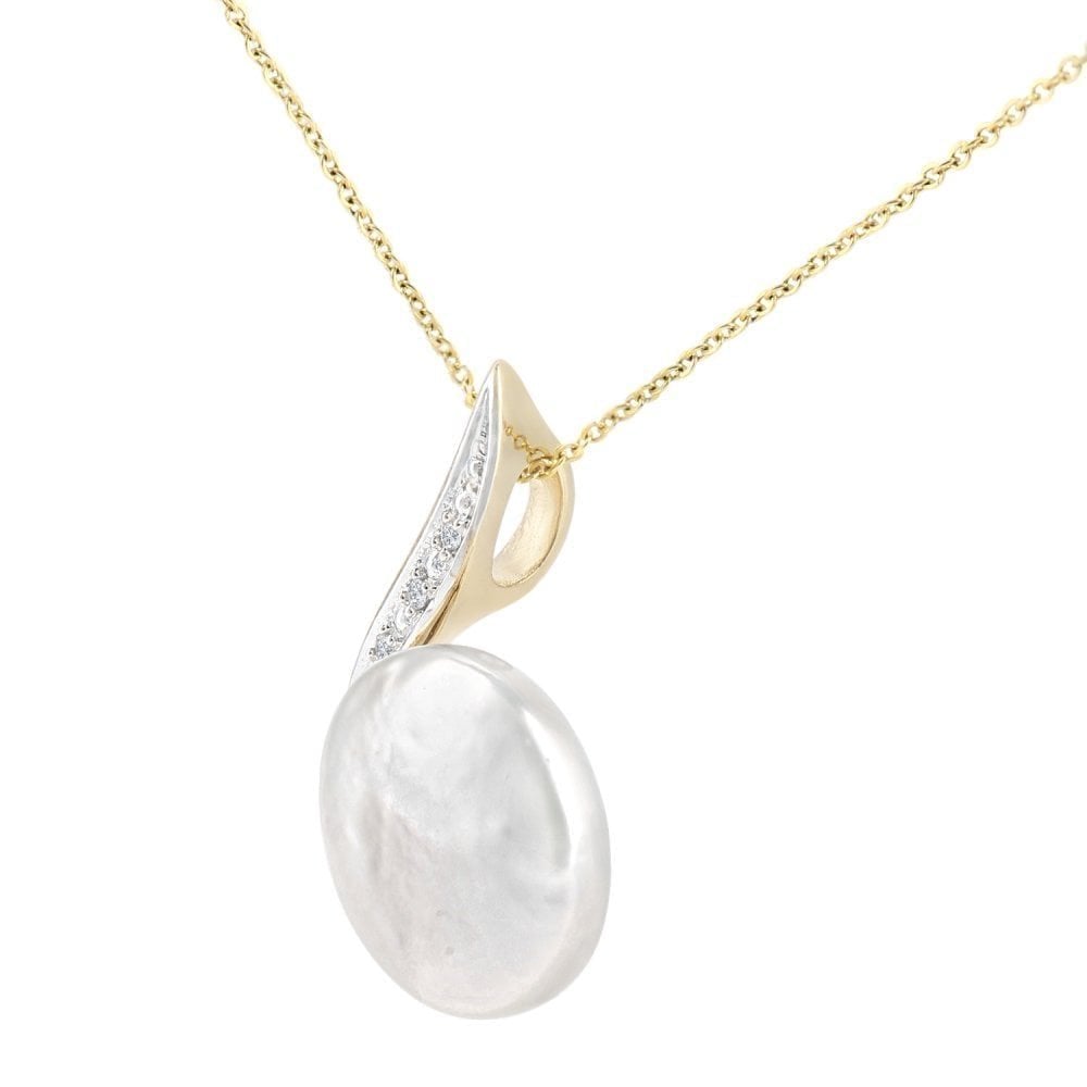 9ct Yellow Gold Cultured Pearl and 0.02ct Diamond Pendant Necklace