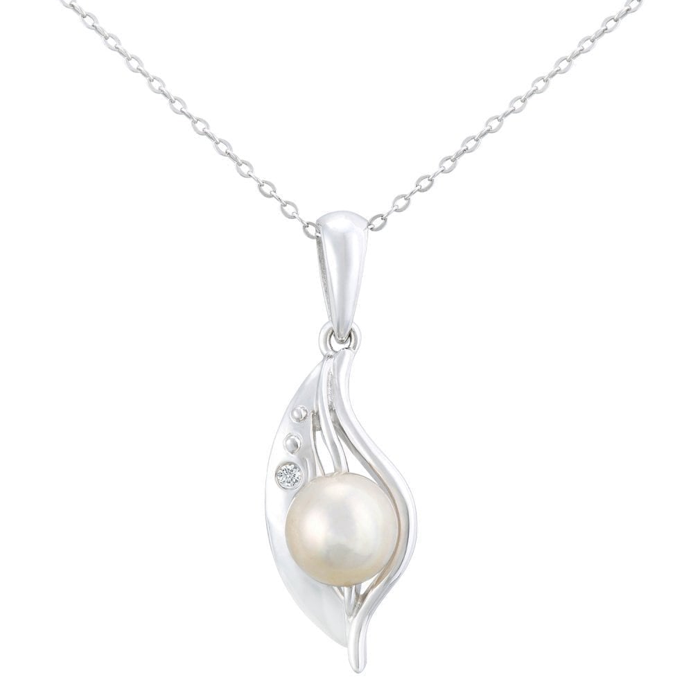 9ct White Gold Cultured Pearl and 0.01ct Diamond Pendant Necklace