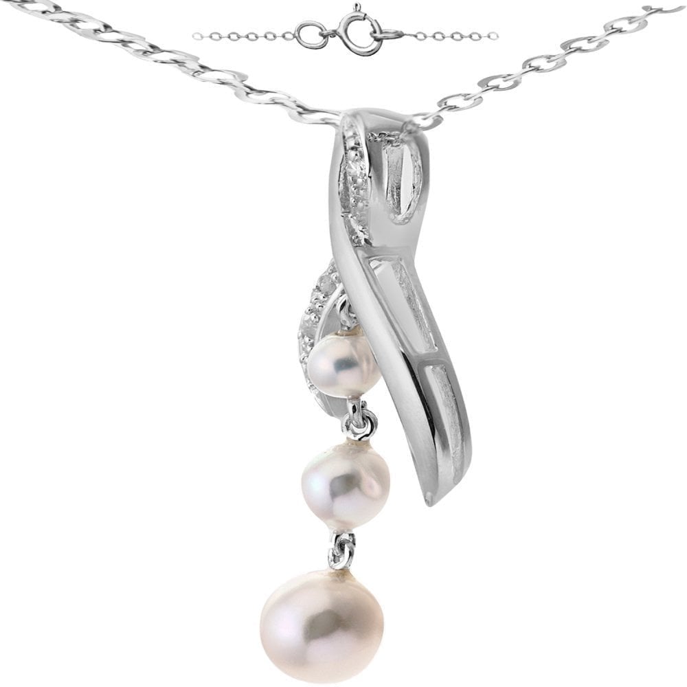 Pearl Necklace - detail view | Prime Jewellery