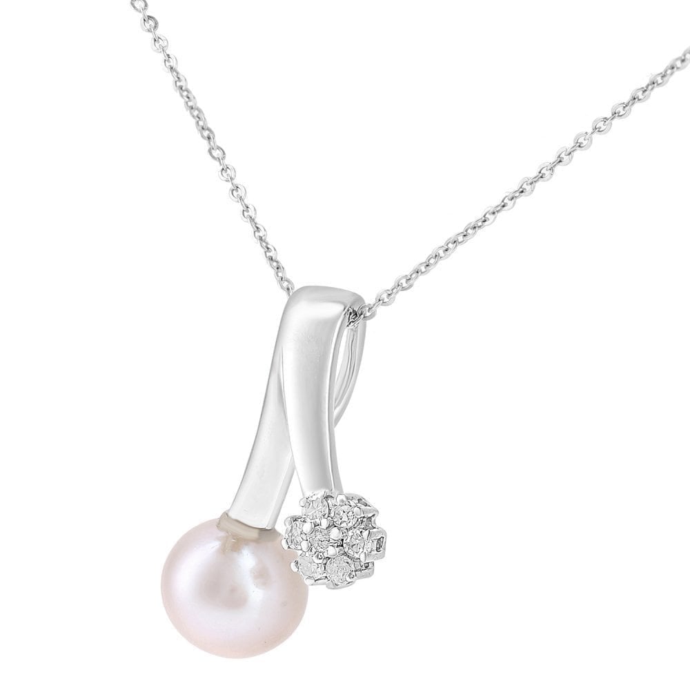 Pearl Necklace - detail view | Prime Jewellery