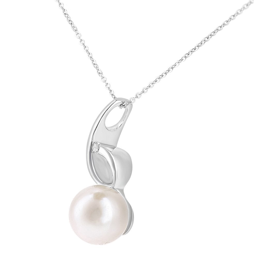 Pearl Necklace - detail view | Prime Jewellery