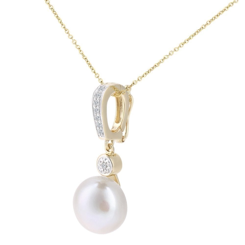 9ct Yellow Gold Cultured Pearl Diamond Pendant Necklace