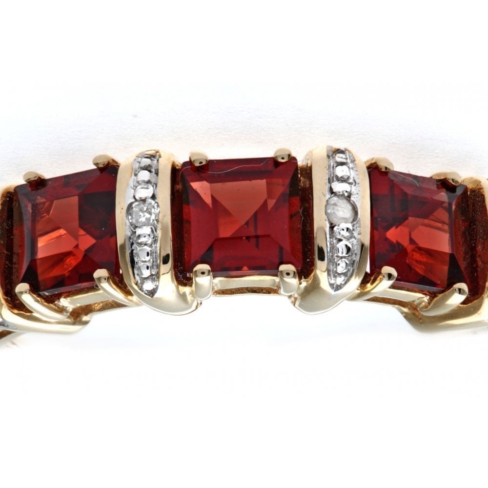 9ct Yellow Gold Garnet & 0.02ct Diamond Eternity Ring
