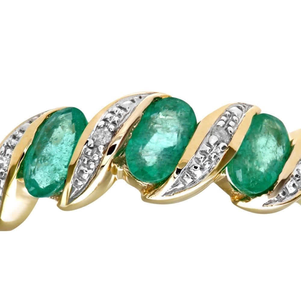 Oval Emerald and - detail view | Prime Jewellery