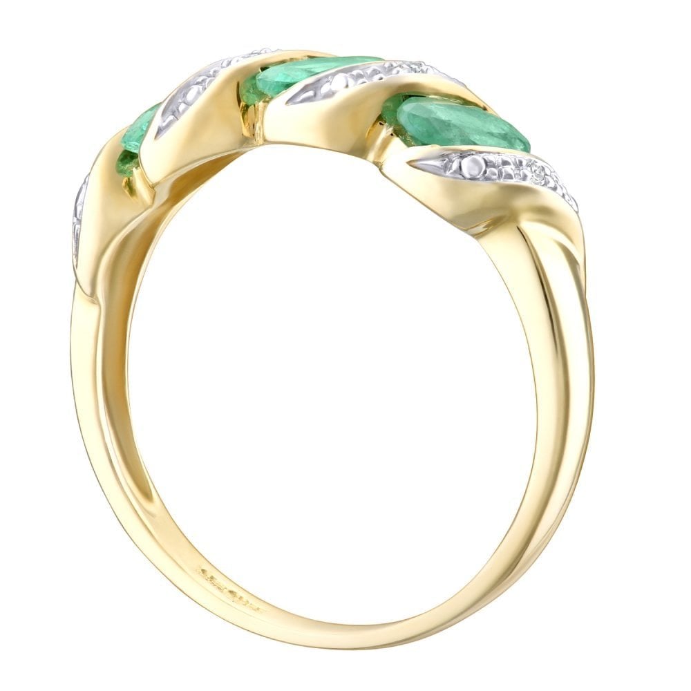 Oval Emerald and - detail view | Prime Jewellery