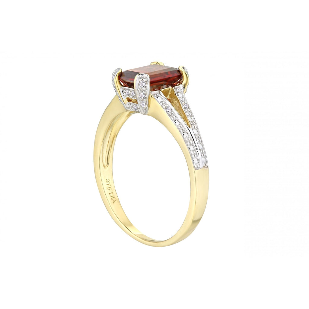 Garnet and Diamond - detail view | Prime Jewellery