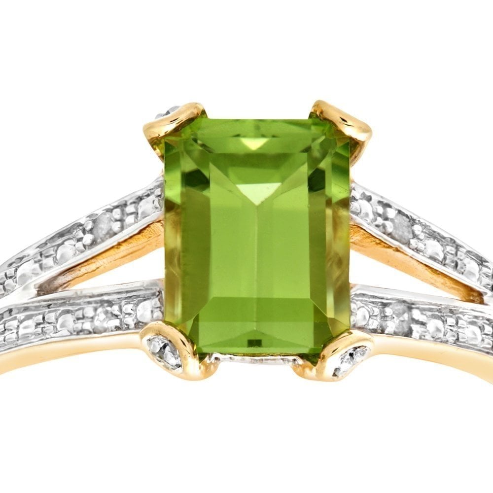 9ct Yellow Gold Single Stone Peridot with 0.13ct Diamond Set Collette and Shoulders Ladies Ring