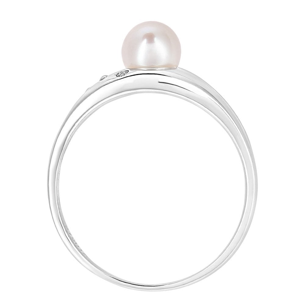 9ct White Gold 0.01ct Diamond And Cultured Pearl Ring