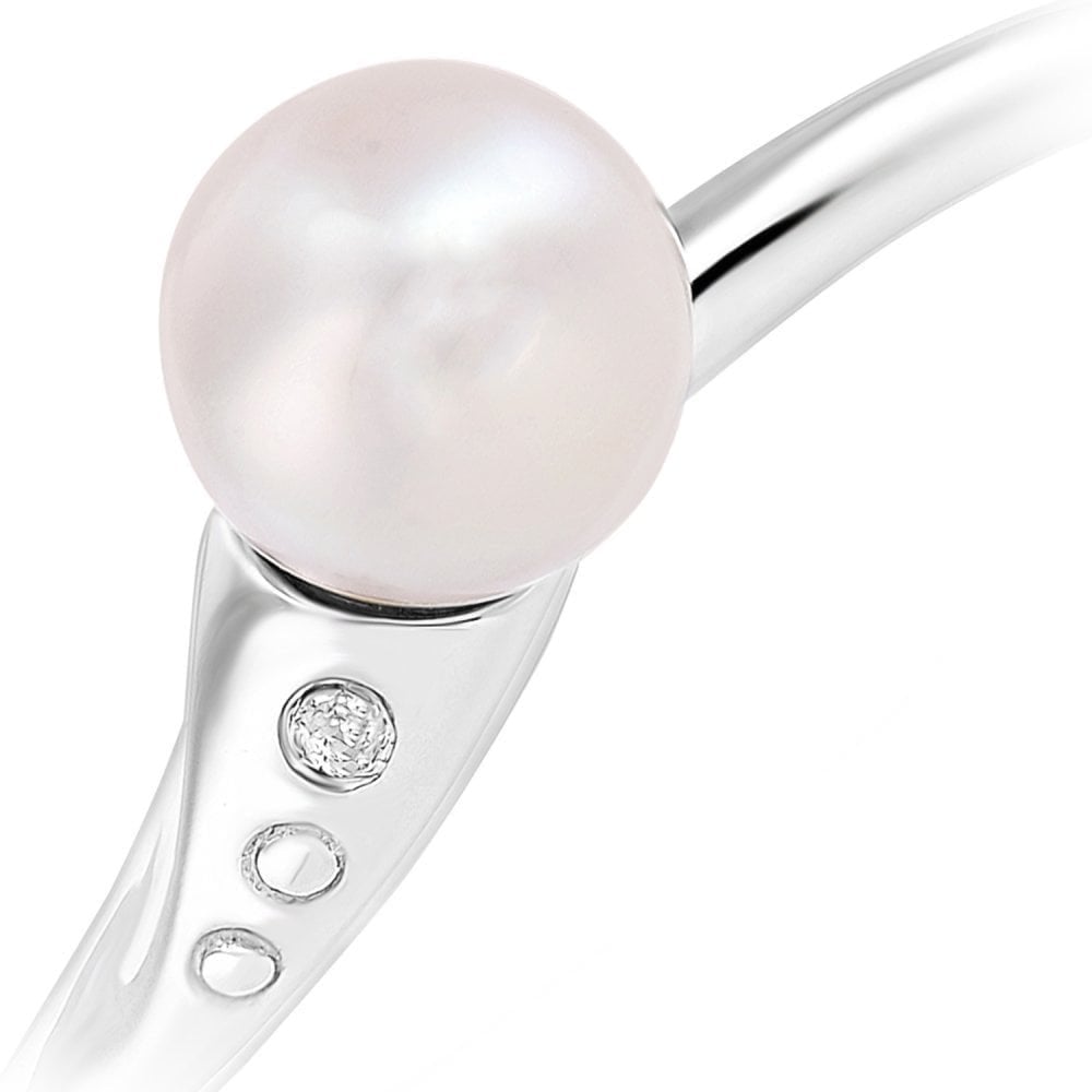 9ct White Gold 0.01ct Diamond And Cultured Pearl Ring