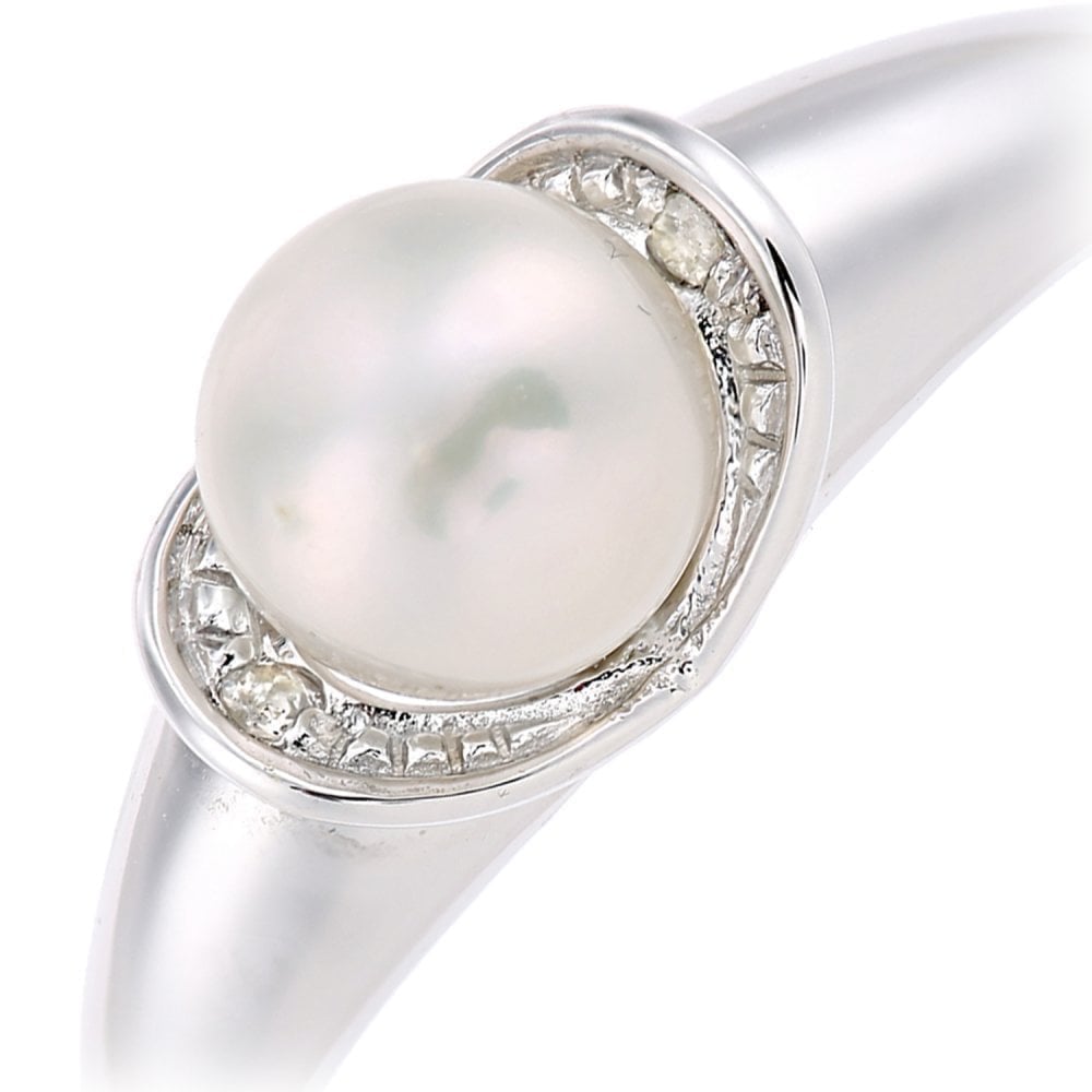 9ct White Gold 0.01ct Diamond And Cultured Pearl Ring