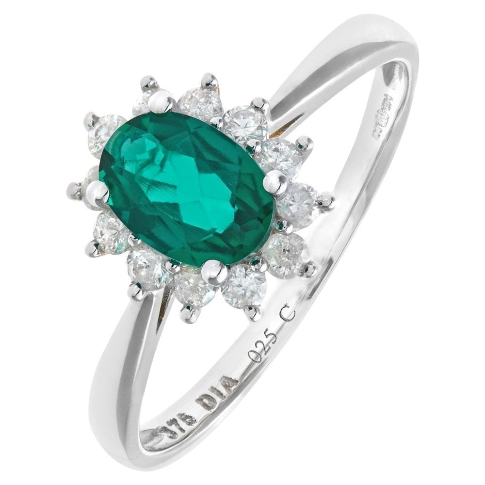 Oval Emerald and - detail view | Prime Jewellery