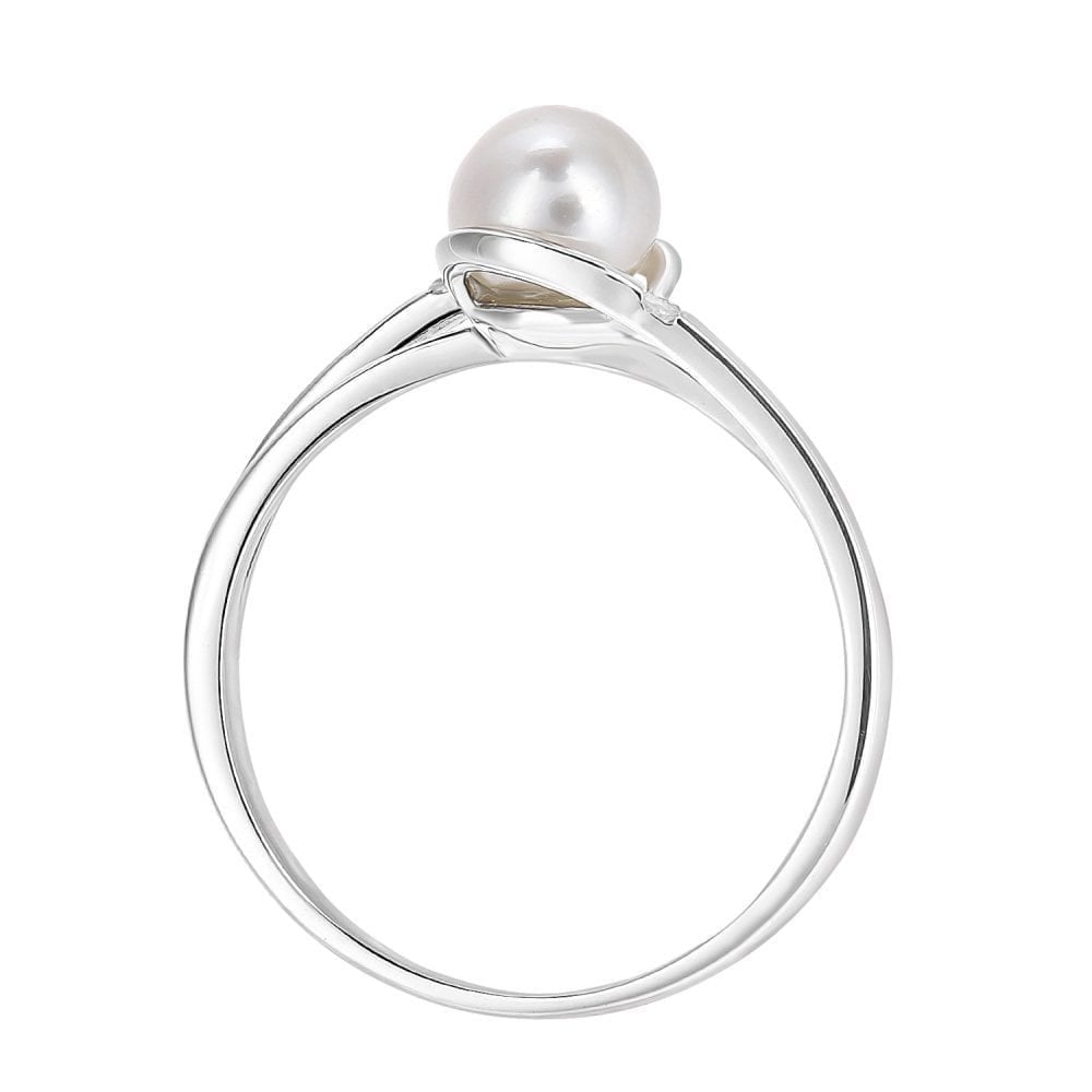 9ct White Gold 0.02ct Diamond And Cultured Pearl Ring