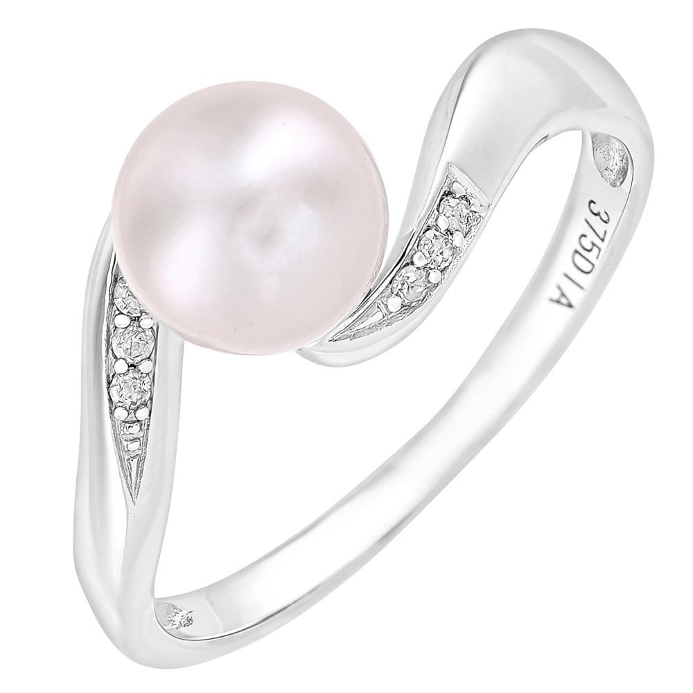 9ct White Gold 0.04ct Diamond And Cultured Pearl Ring