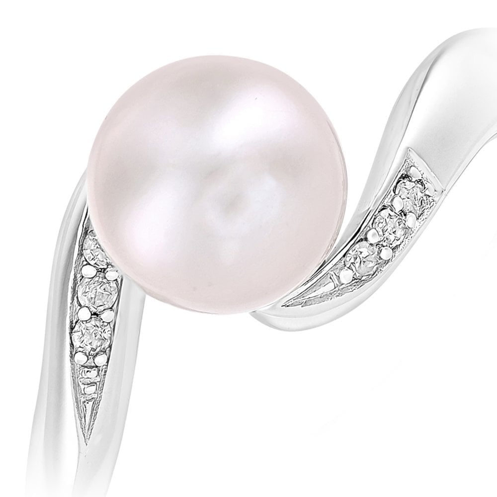 9ct White Gold 0.04ct Diamond And Cultured Pearl Ring