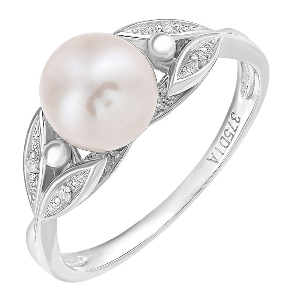 9ct White Gold 0.03ct Diamond And Cultured Pearl Ring