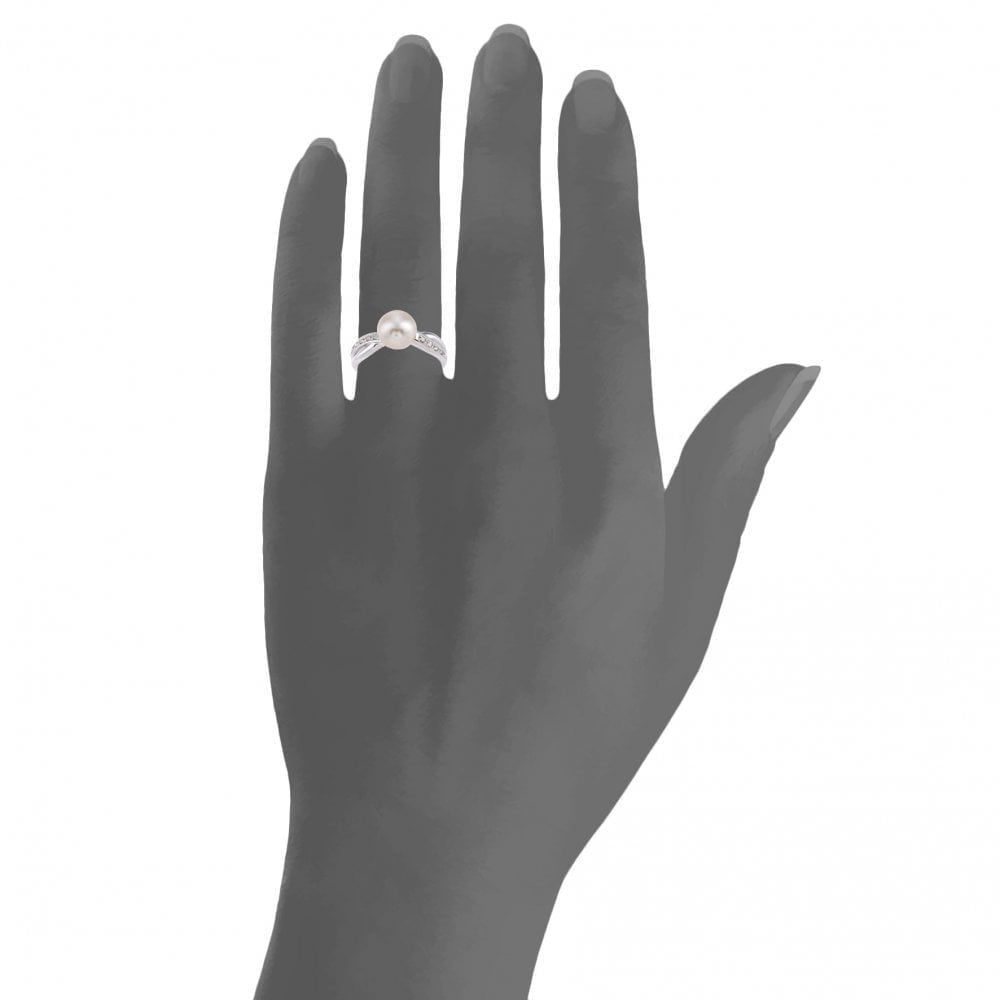 9ct White Gold 0.05ct Diamond And Cultured Pearl Ring