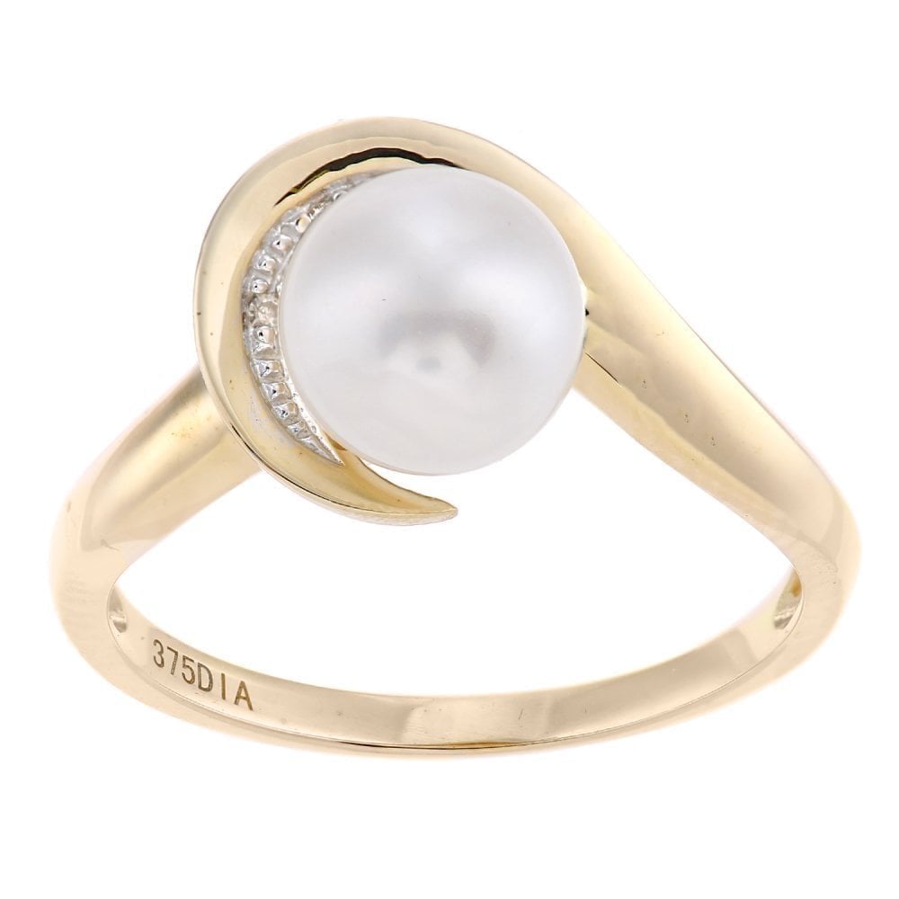 9ct Yellow Gold 0.05ct Diamond And Cultured Pearl Ring