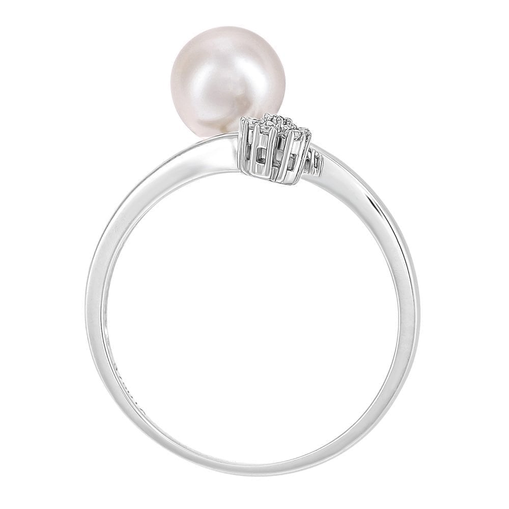 9ct White Gold 0.05ct Diamond And Cultured Pearl Ring