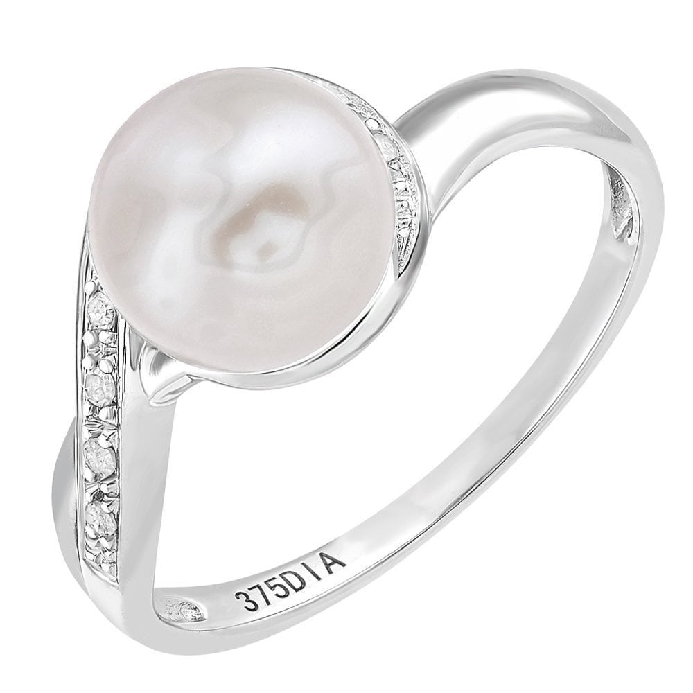 9ct White Gold 0.02ct Diamond And Cultured Pearl Ring