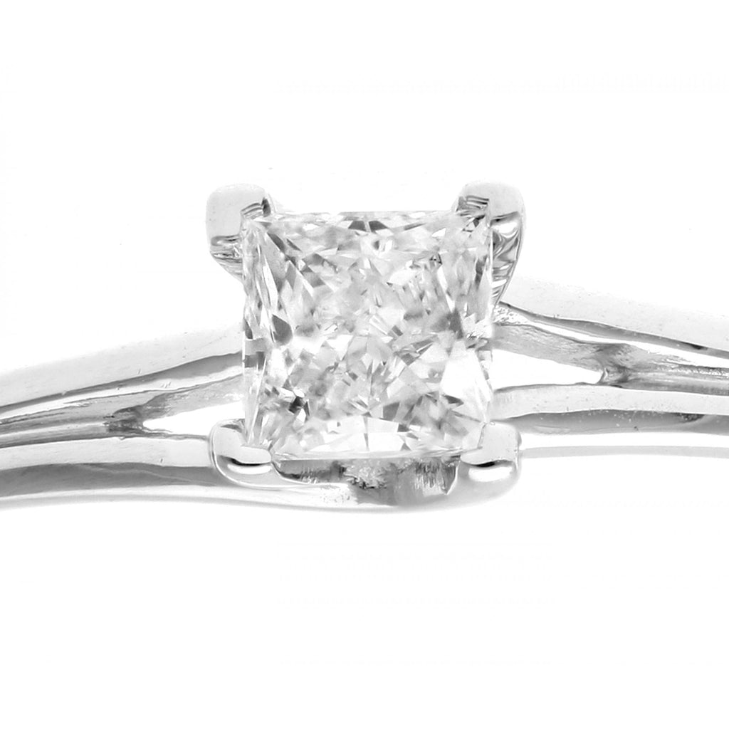 18ct White Gold Ring, 0.25ct Certified Diamond, Princess cut