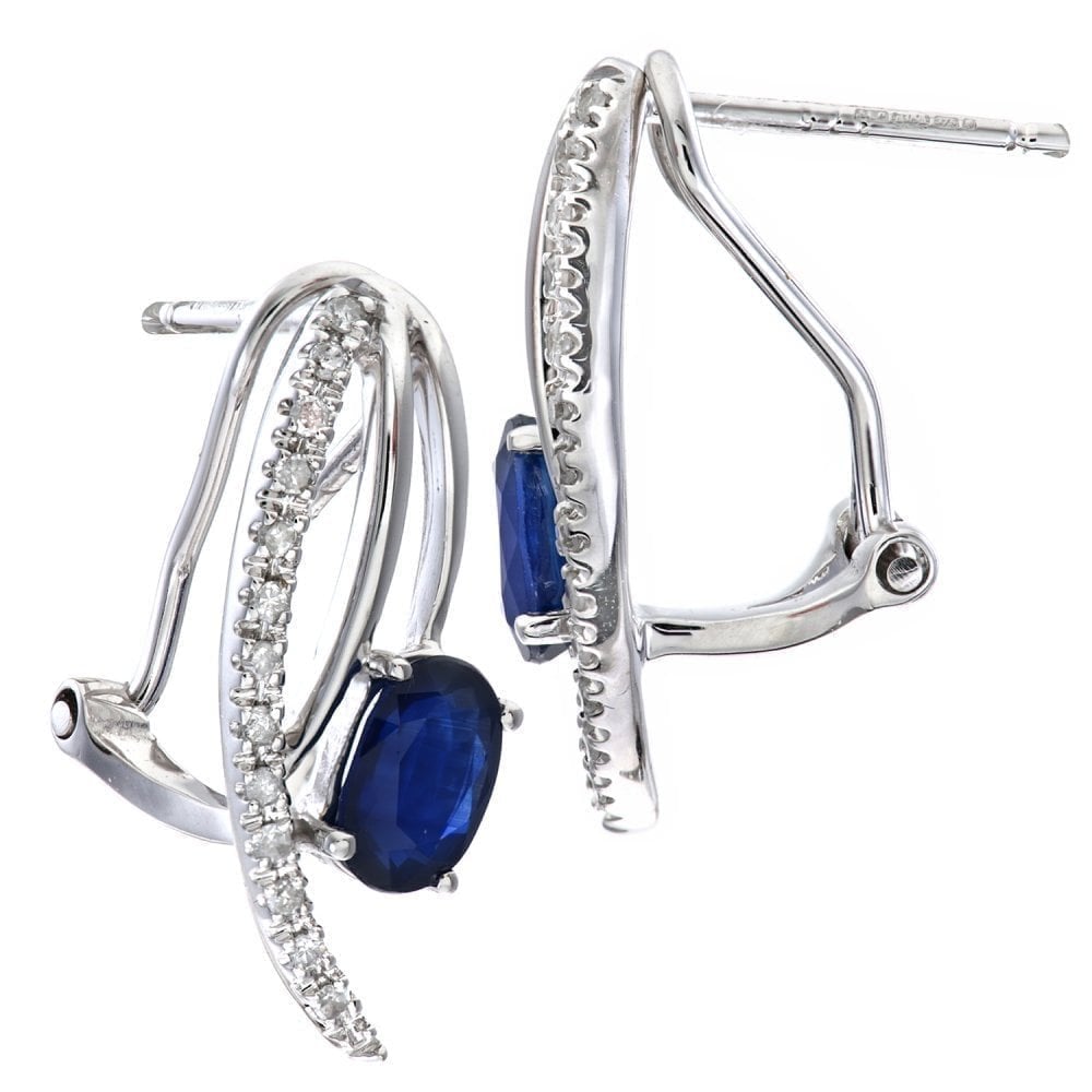 Blue Sapphire Stud Earrings - detail view | Prime Jewellery