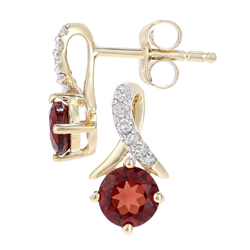 Garnet Stud Earrings - detail view | Prime Jewellery