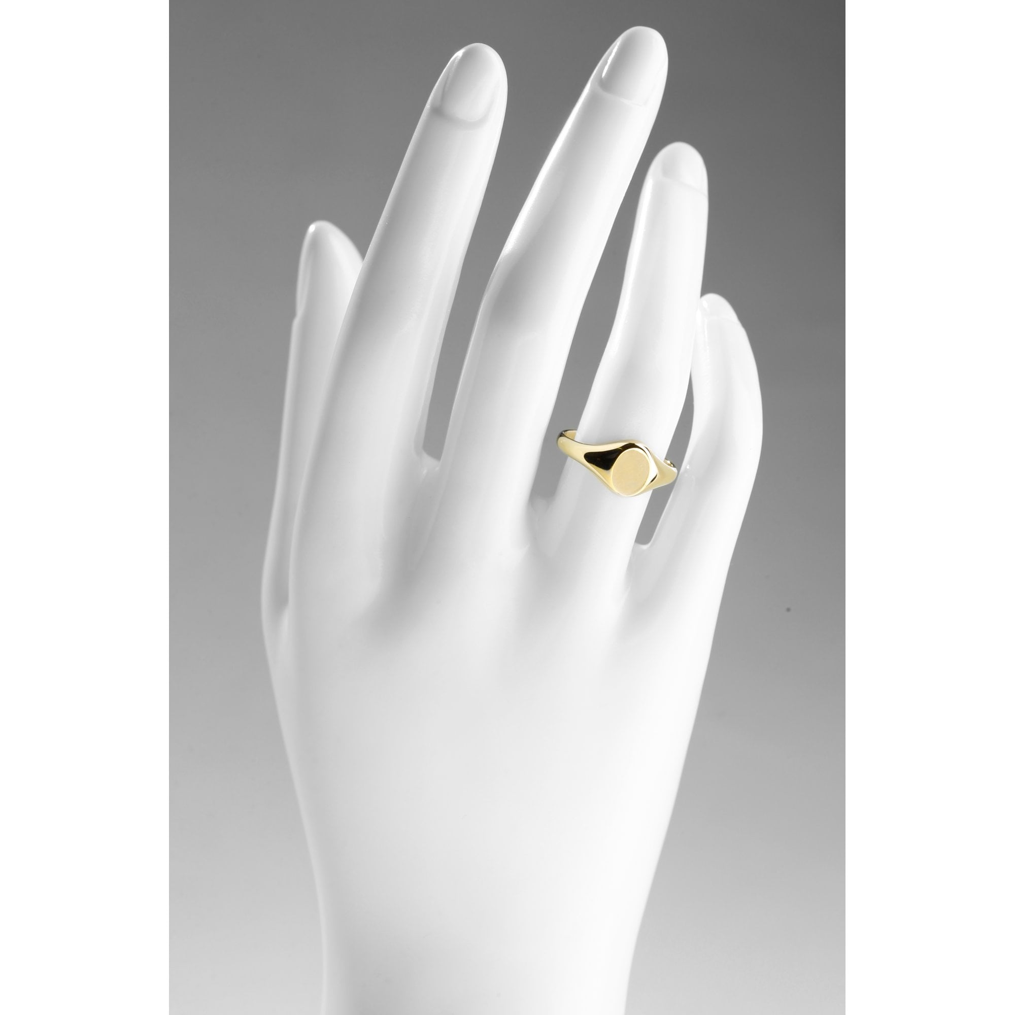 9ct Yellow Gold Oval Signet Ring