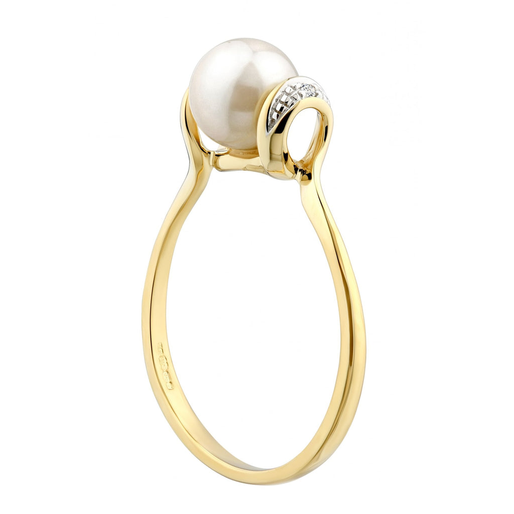 9ct Yellow Gold 0.01ct Diamond And Cultured Pearl Ring