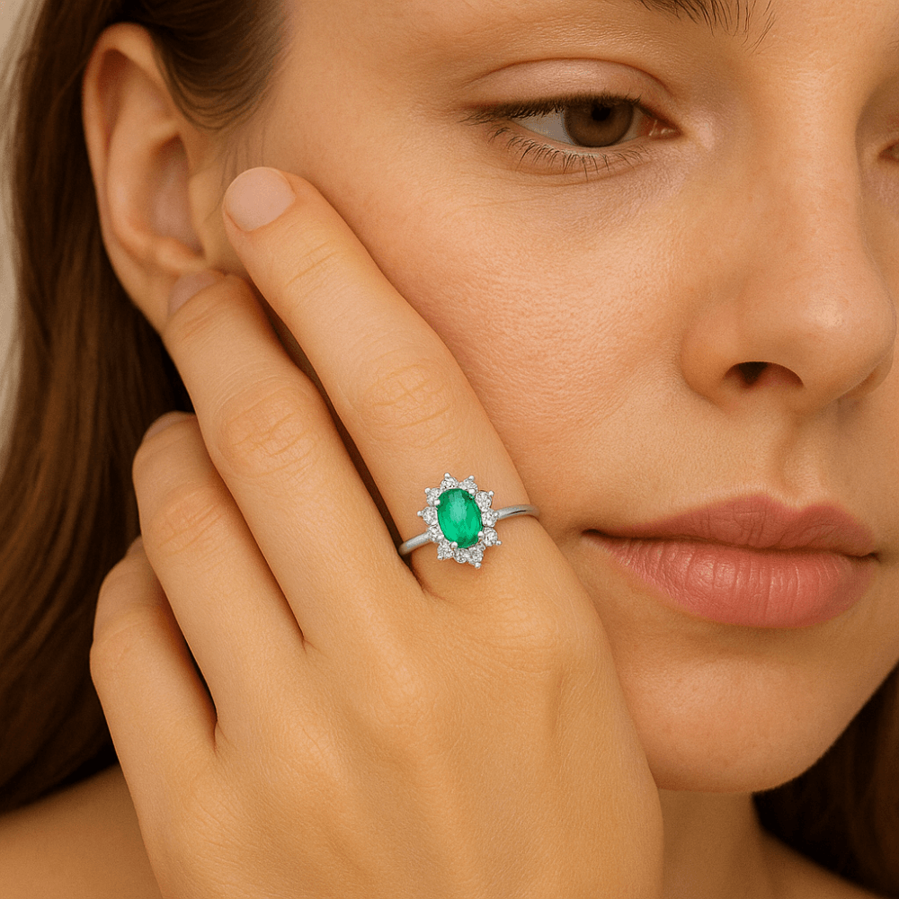 Oval Emerald and - detail view | Prime Jewellery