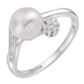 9ct White Gold 0.02ct Diamond And Cultured Pearl Ring