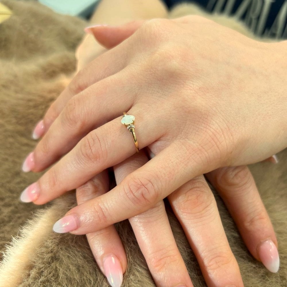9ct Yellow Gold Opal Ring