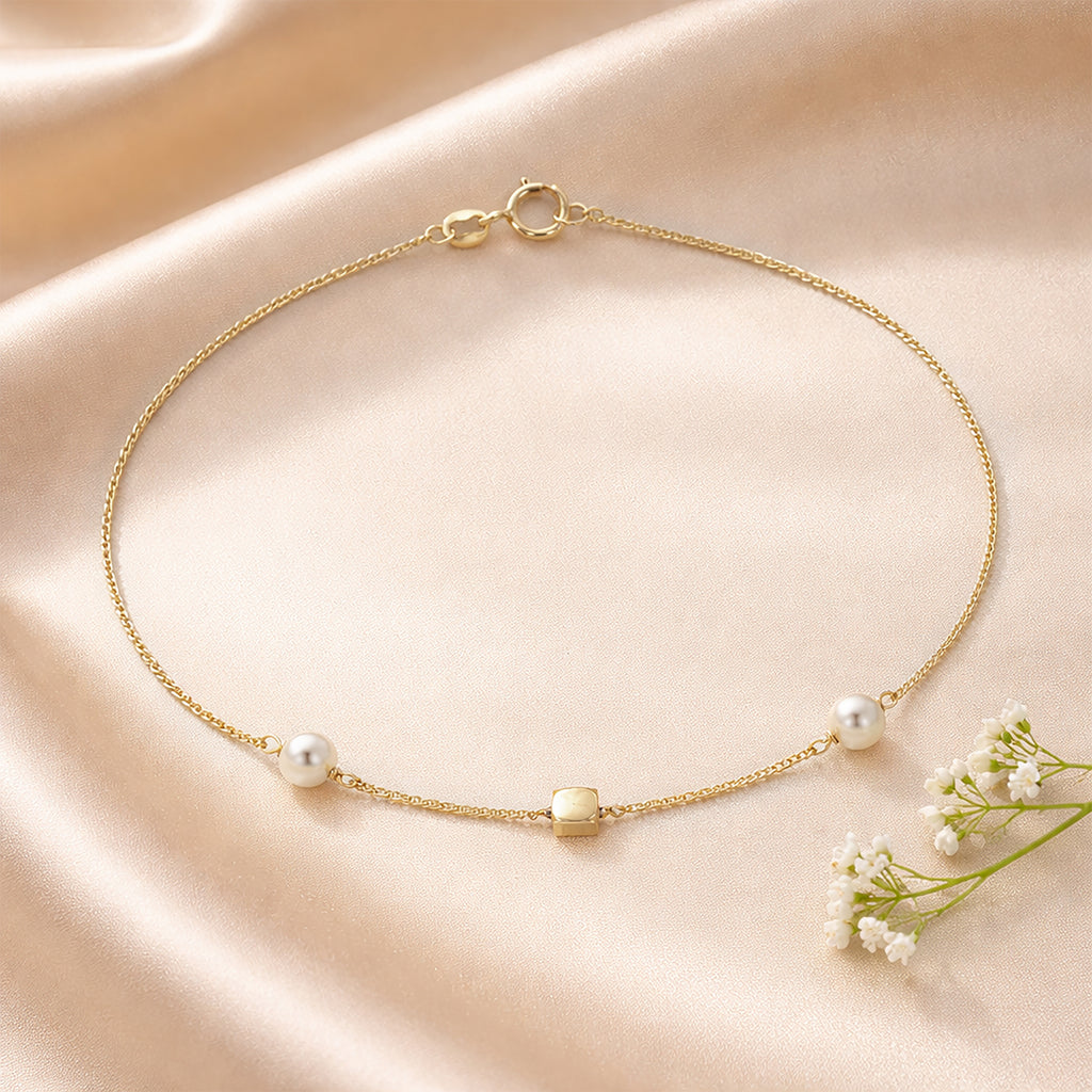 9ct Yellow Gold 7.5 Inch Cube and Pearl Bracelet