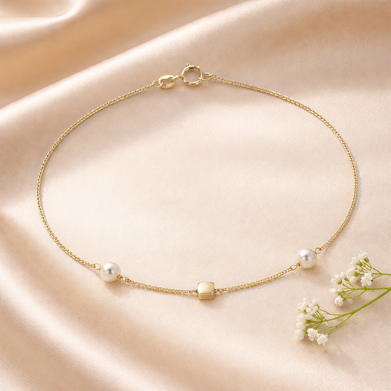 9ct Yellow Gold 7.5 Inch Cube and Pearl Bracelet
