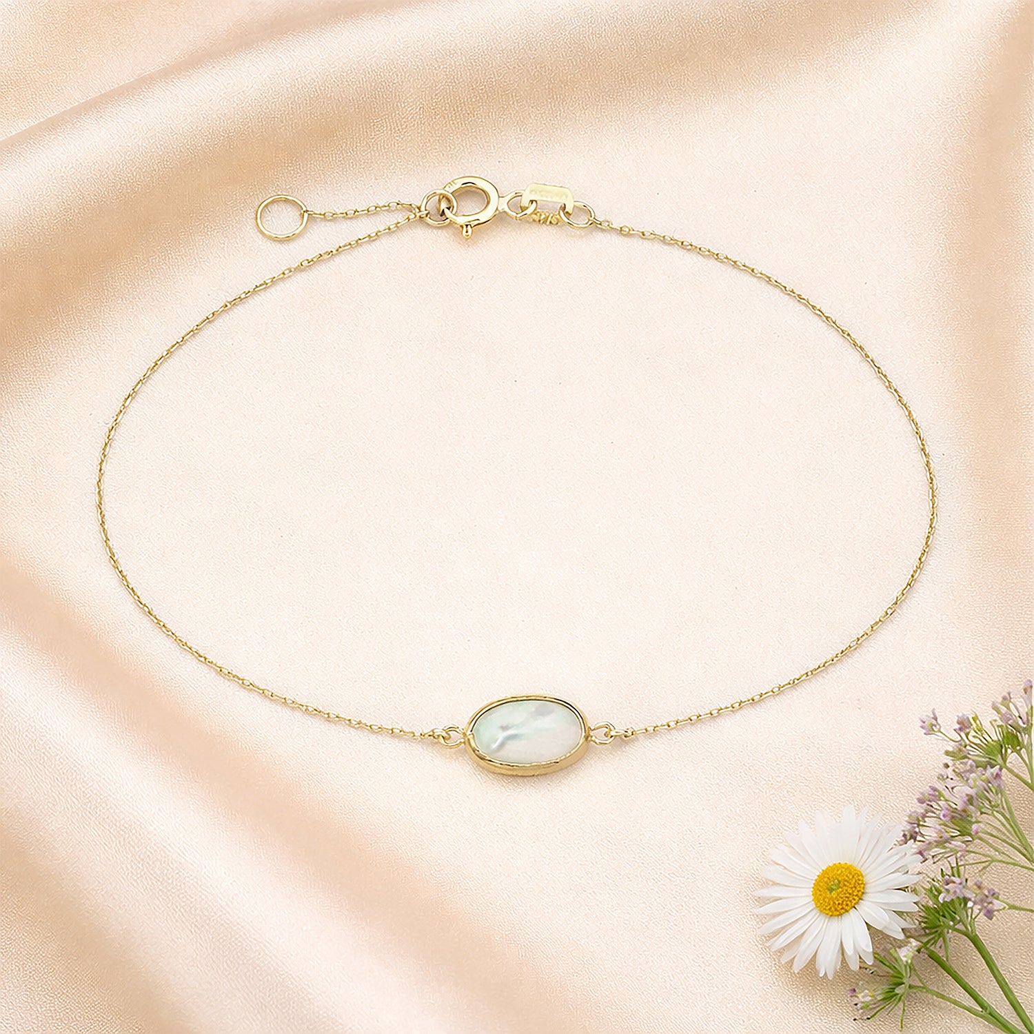 9ct Yellow Gold Oval Mother of Pearl Bracelet with Cubic Zirconia Bezel Set