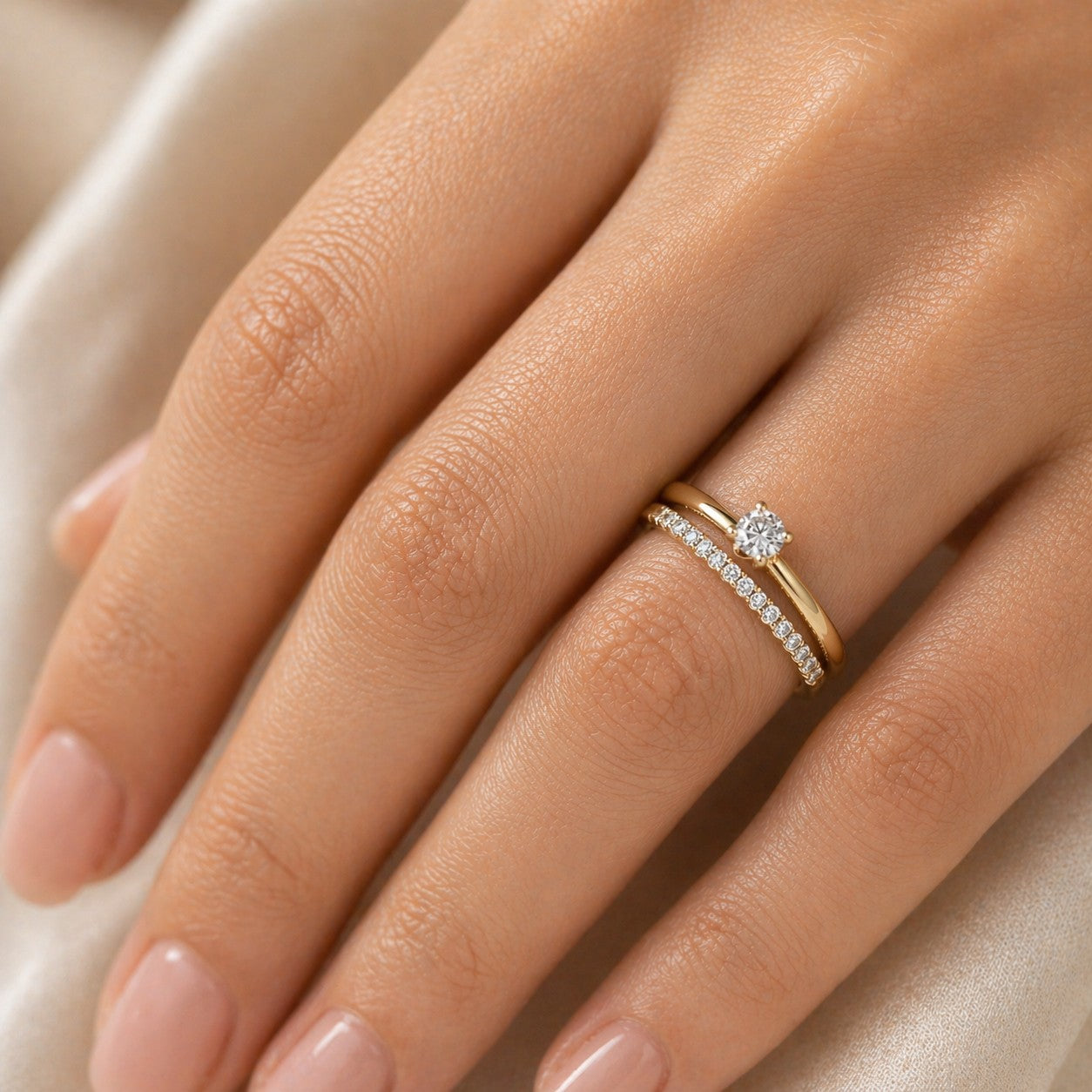 9ct Gold 0.25 Carat Natural Diamond Solitaire & Band Bridal Ring Set of 2