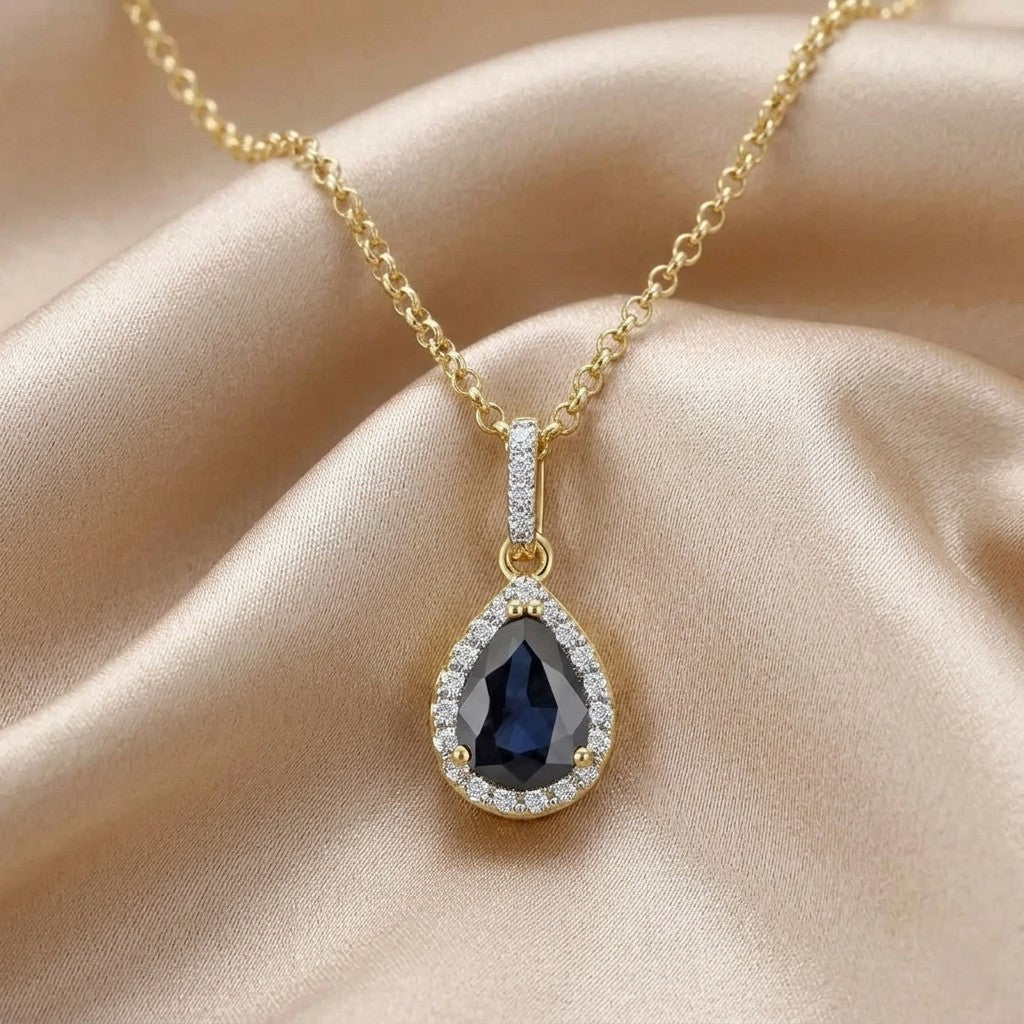 Blue Sapphire Necklace - detail view | Prime Jewellery