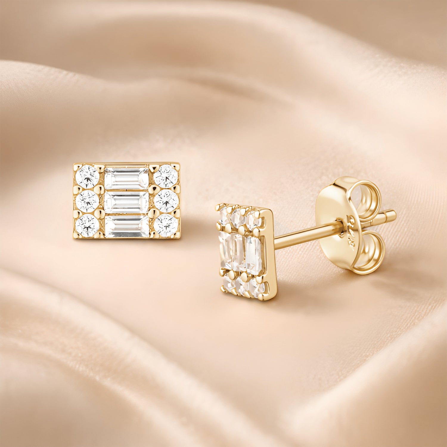 9ct Yellow Gold Baguette Cut CZ Rectangle Cluster Stud Earrings