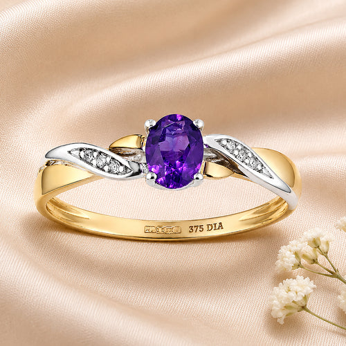 9ct Yellow Gold Amethyst Engagement Ring with Diamond Kiss Shoulders
