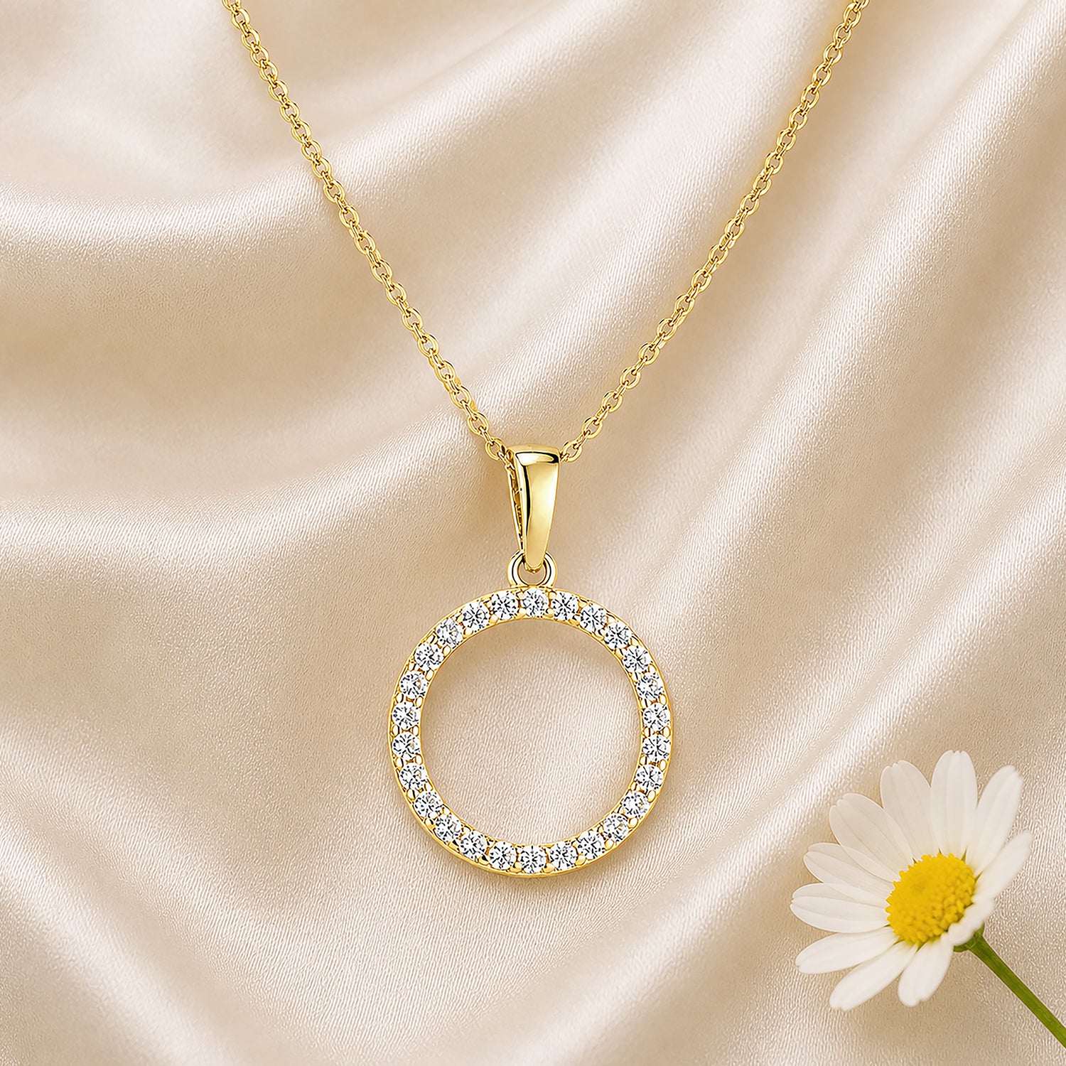 9ct Yellow Gold Cubic Zirconia Circle Pendant