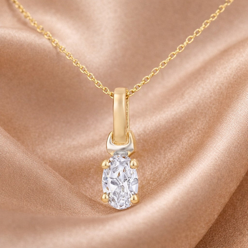 Oval Cubic Zirconia - detail view | Prime Jewellery