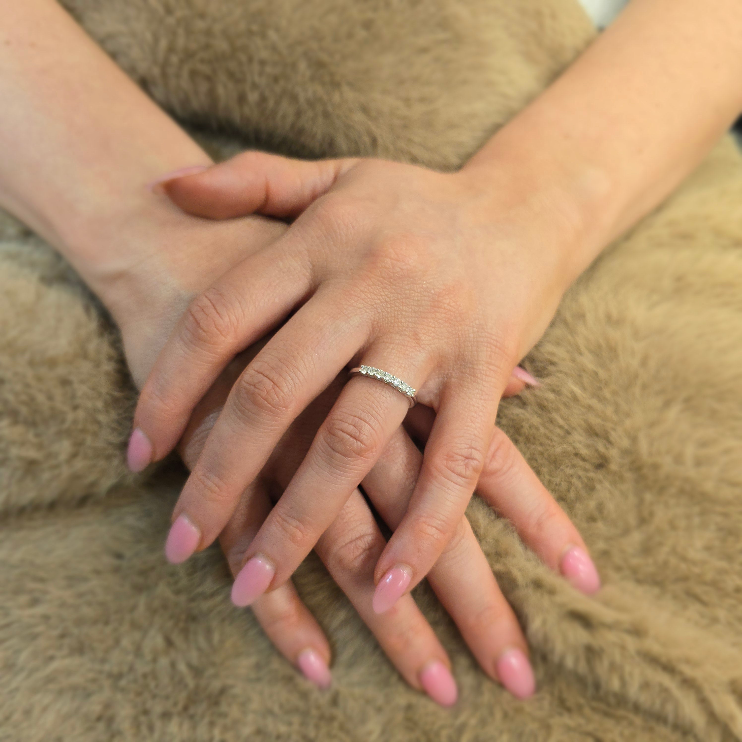 18ct White Gold 0.33 Carat Natural Diamond 7 Stone Eternity Ring