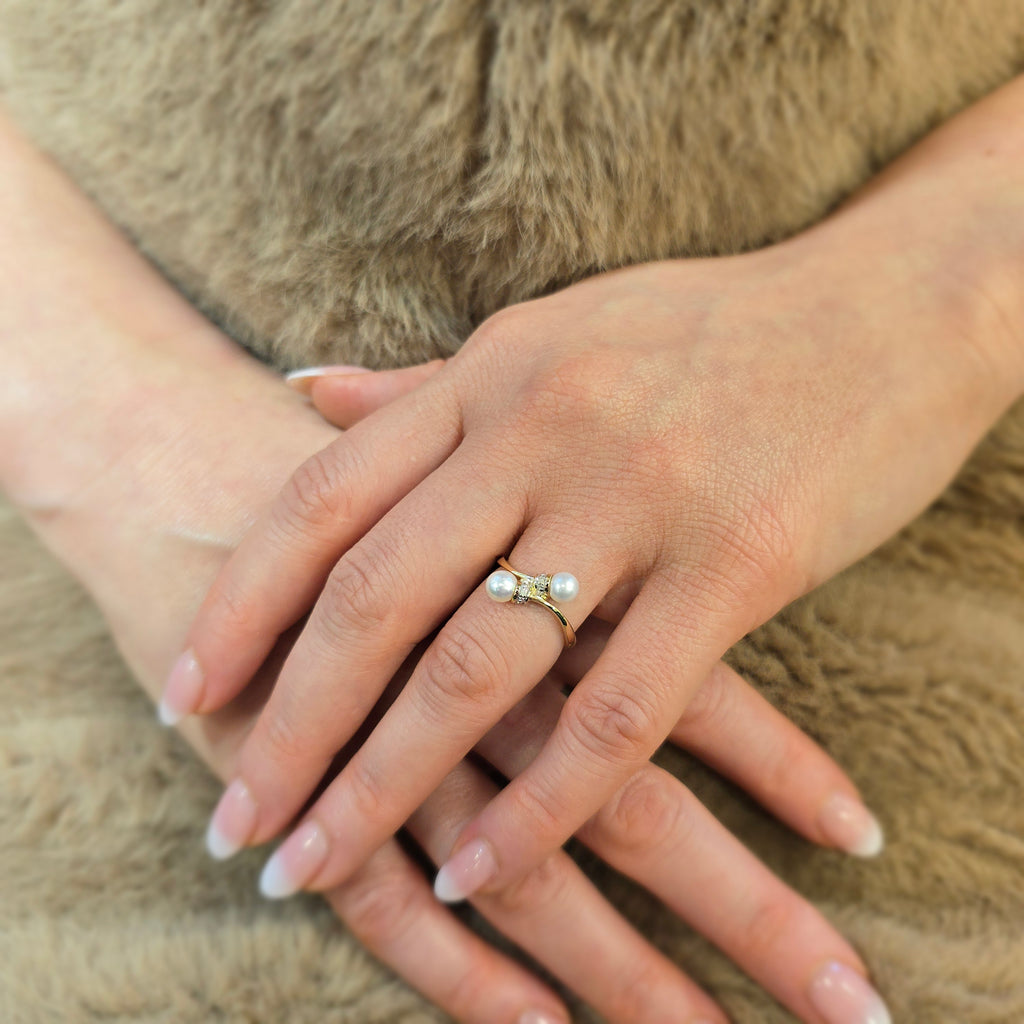 9ct Yellow Gold Pearl & 0.01ct Diamond Ring