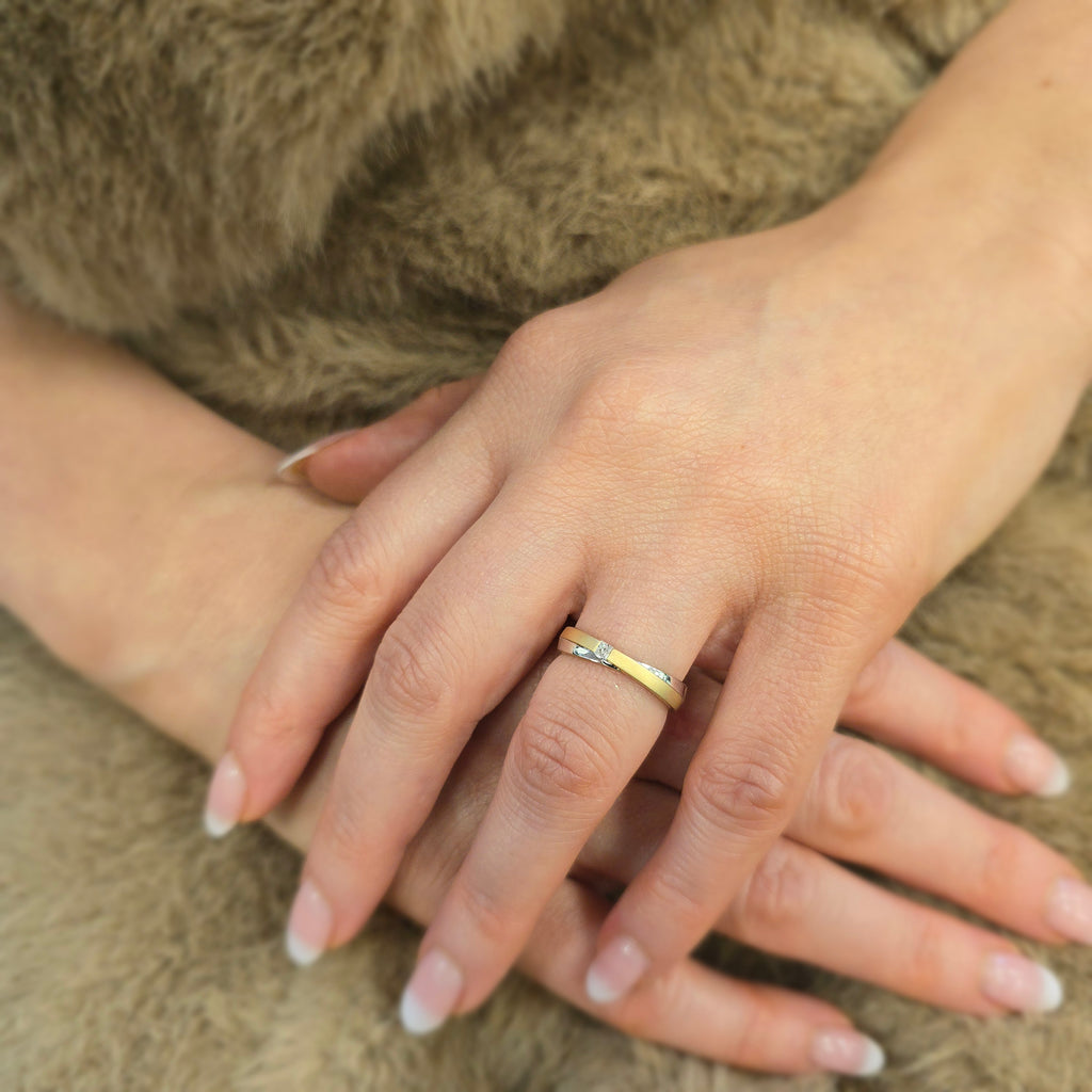 9ct Yellow and White Gold Natural Diamond Crossover Wedding Band Ring