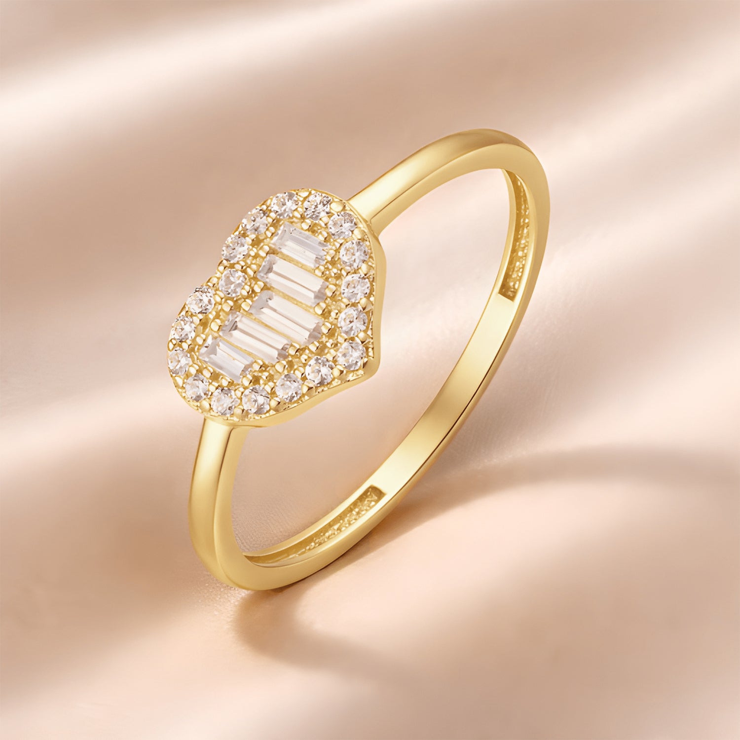 9ct Yellow Gold Cubic Zirconia Baguette Heart Cluster Ring