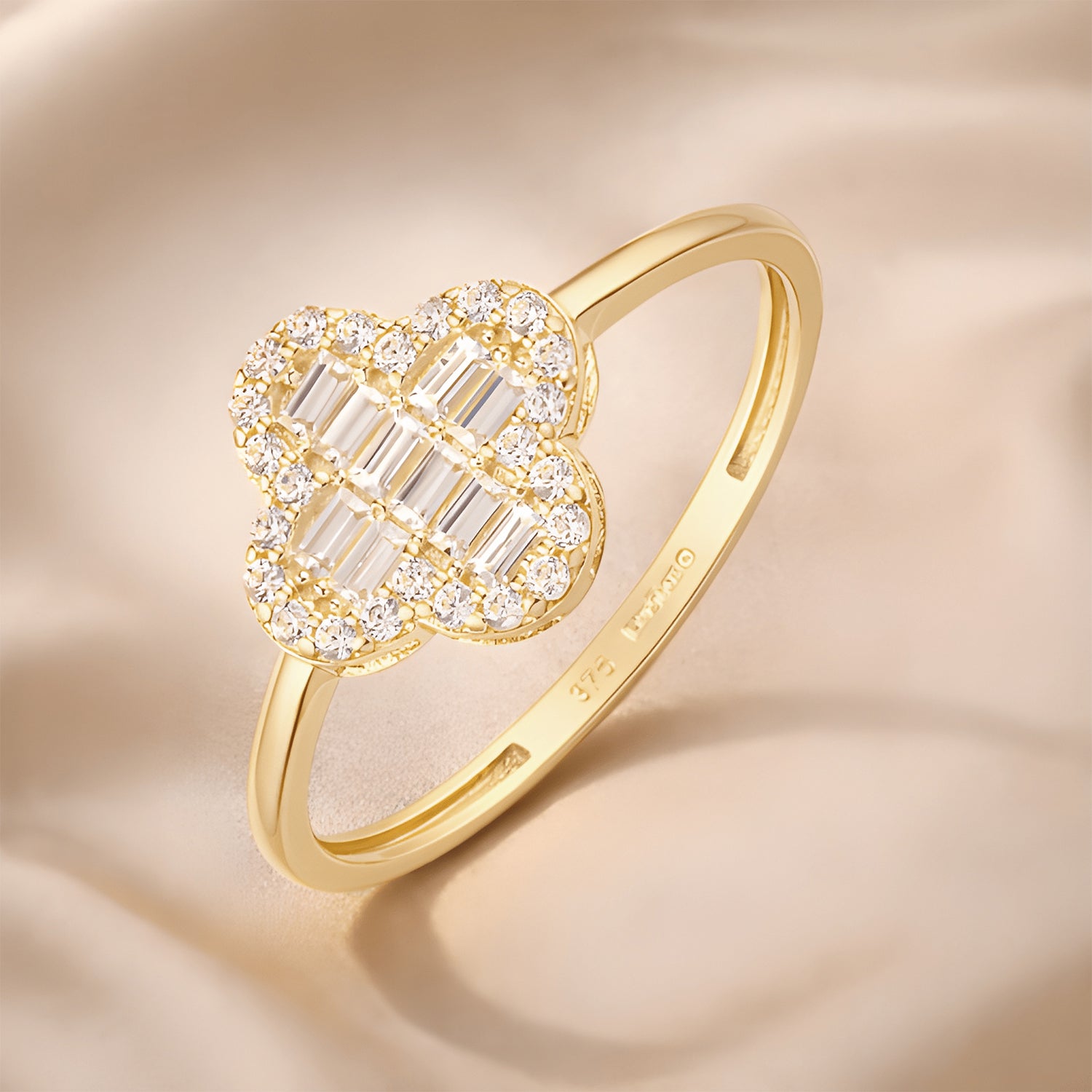 9ct Yellow Gold CZ Baguette Quatrefoil Ring For Women