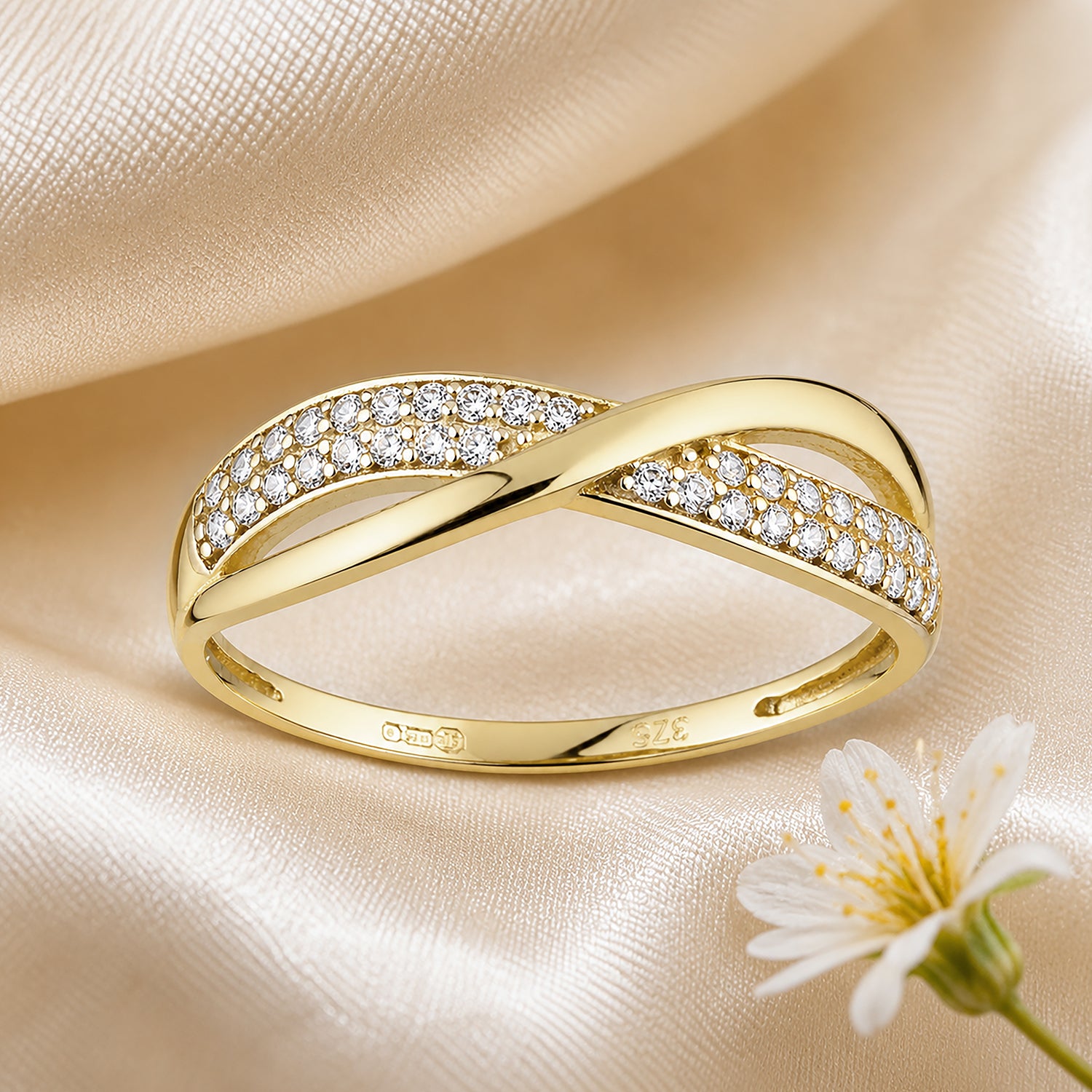 9ct Yellow Gold Cubic Zirconia Crossover Ring