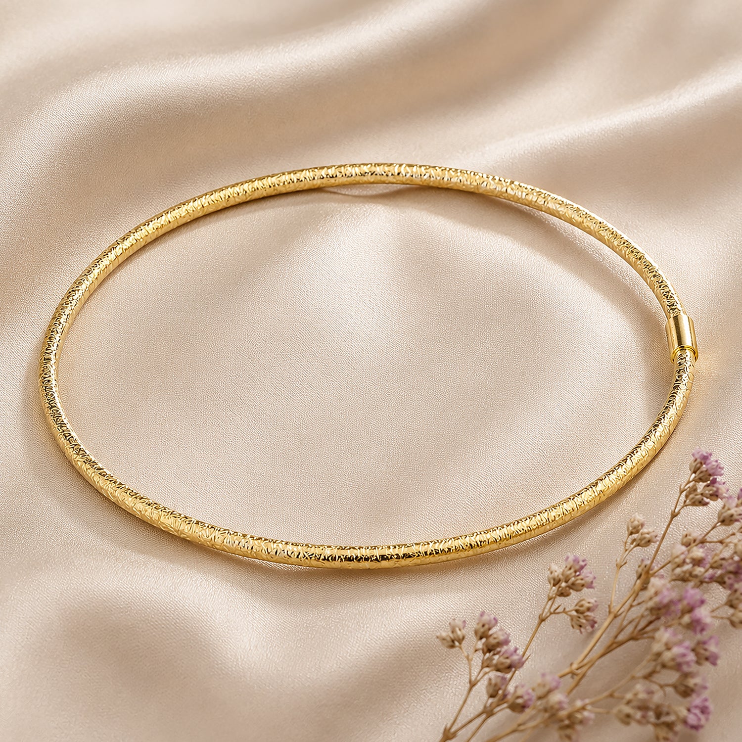9ct Yellow Gold 6.5cm Diamond Cut Closed Bangle