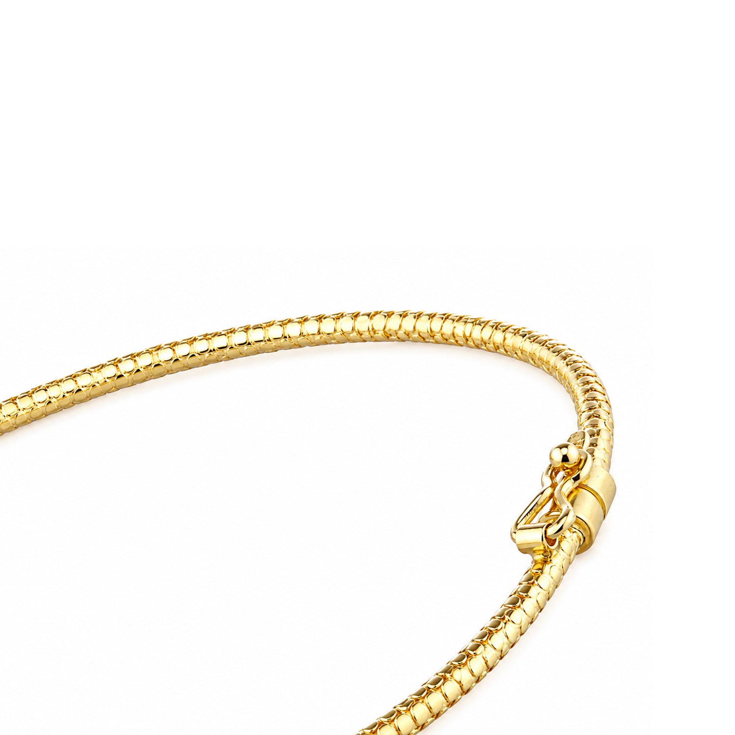 9ct Yellow Gold 6x5cm Diamond Cut Bangle